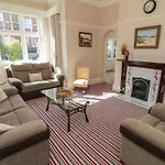 Lonsdale Villa